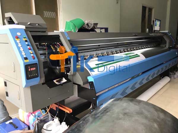 Mỗi máy in decal quảng cáo có đặc điểm khác nhau