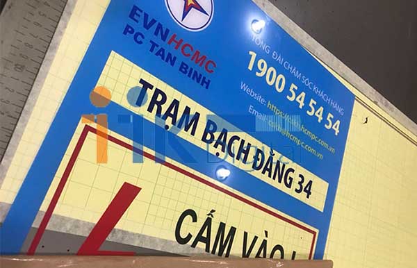 Mẫu in UV trên mica tại Tân Thế Kỷ