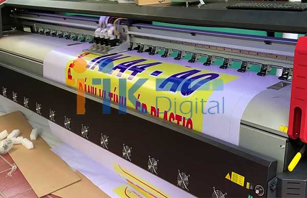 Giá máy in phun khổ lớn phụ thuộc vào nhiều yếu tố