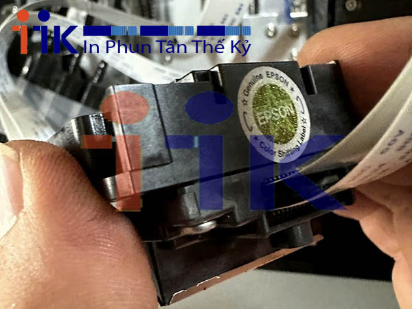 Hướng dẫn cách vệ sinh đầu phun máy in Epson siêu dễ và nhanh 1