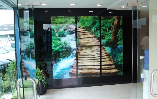 In UV trên kính mang lại yếu tố thẩm mỹ rất cao