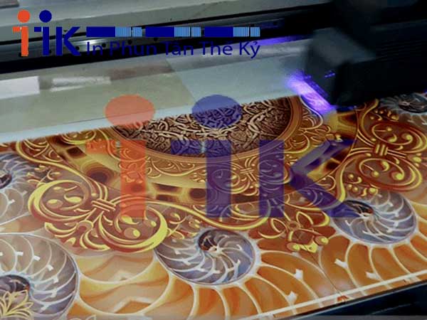 Máy in gạch men sử dụng công nghệ in UV