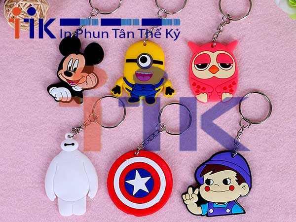 Máy in móc khóa nhựa dẻo theo yêu cầu với thiết kế đa dạng