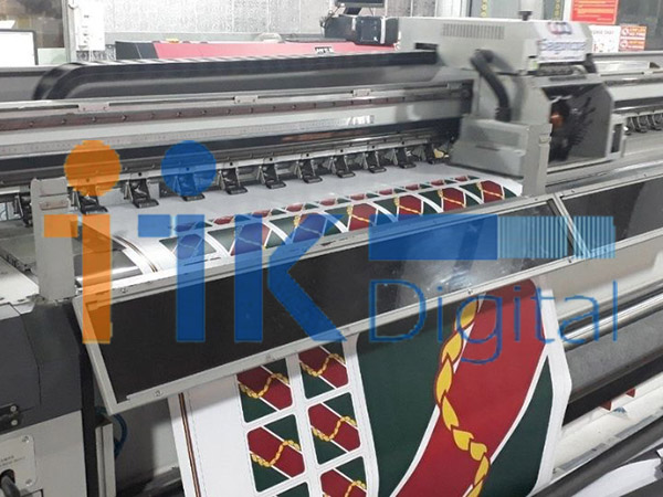 Máy in tem nhãn UV tại Tân Thế Kỷ đáp ứng nhu cầu sản xuất