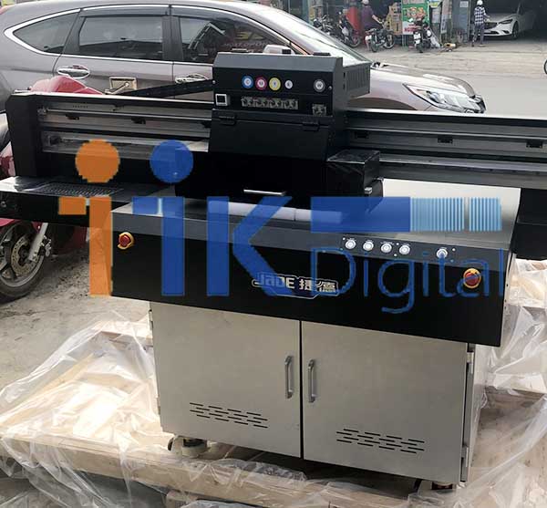 Máy in UV phẳng khổ nhỏ được nhiều khách hàng tin dùng