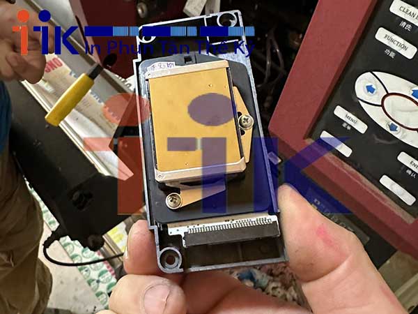 Kinh nghiệm sửa đầu phun máy in khổ lớn chuyên nghiệp và hiệu quả 7