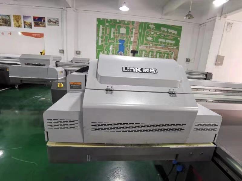 Mua máy in UV tại TPHCM ở đâu uy tín 
